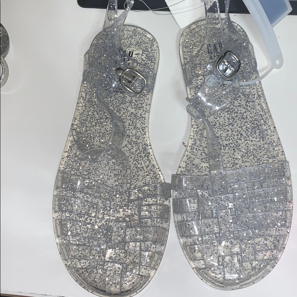 GAP CAGED JELLY SANDALS